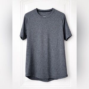 lululemon athletica License To Train Short Sleeve - XL